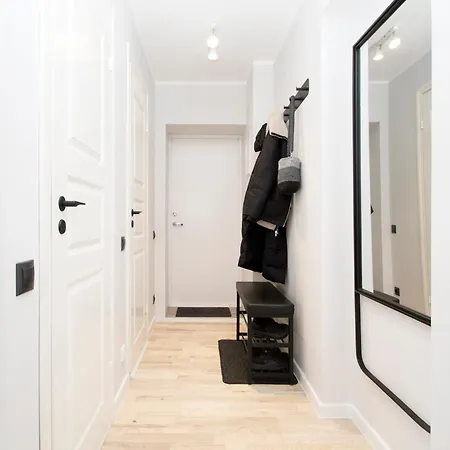 Revalia Bus Station-airport One Bedroom Apartament *